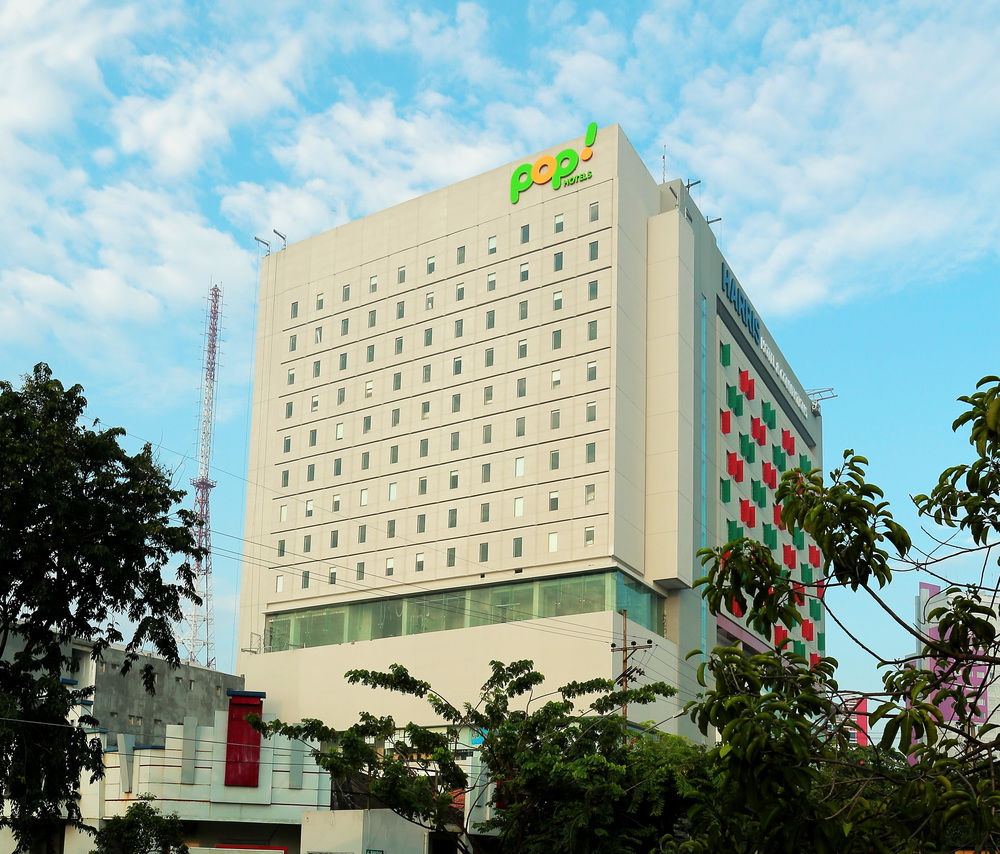 POP Hotel Gubeng Surabaya image 1